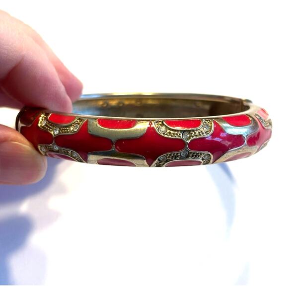 Clamper bracelet goldtone & pink with white rhinestone details hinged bangle - Picture 7 of 7